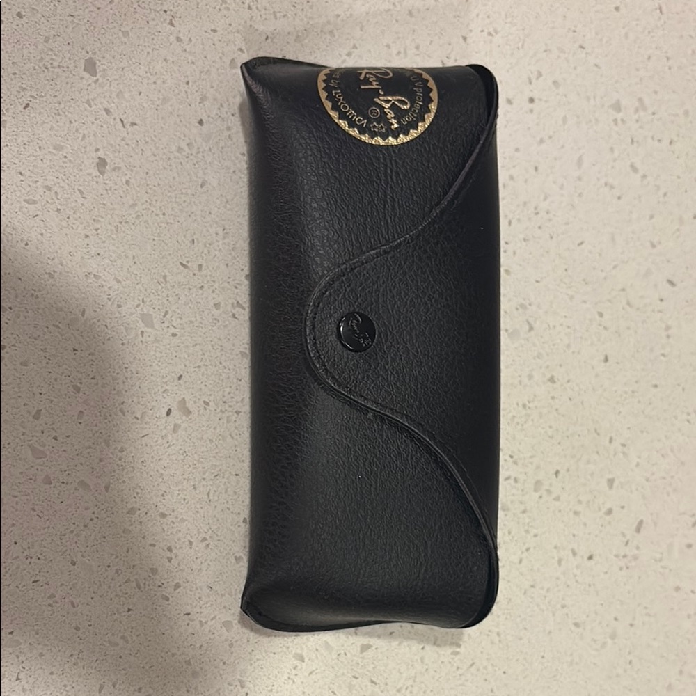 Ray-Ban Classic Black Case
